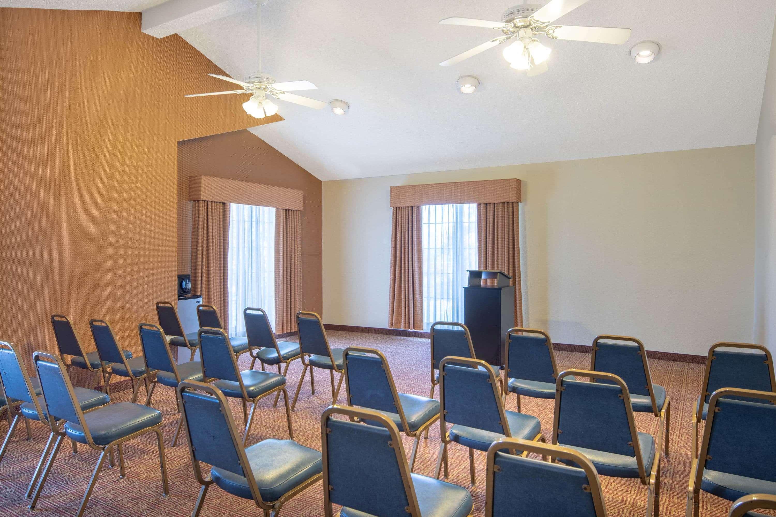 Budget Inn & Suite Atlanta Marietta Stadium Экстерьер фото