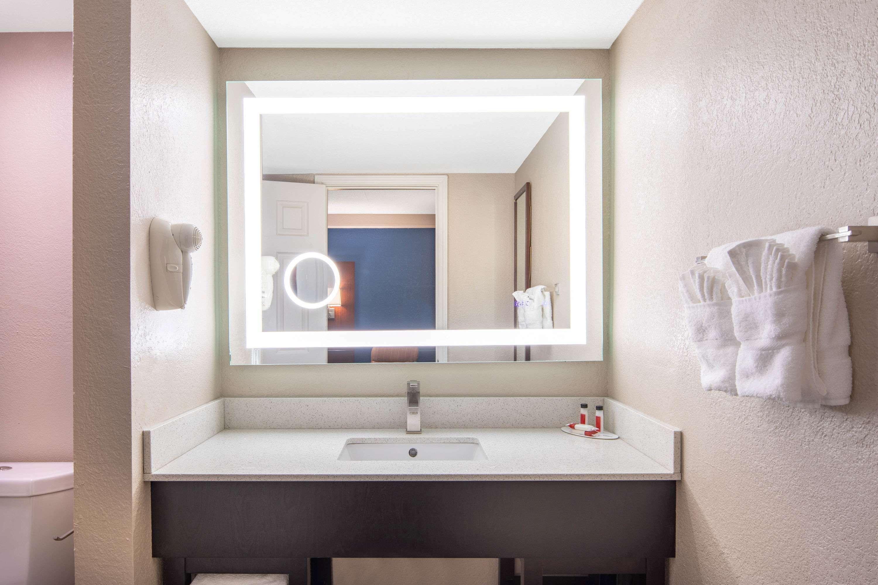 Budget Inn & Suite Atlanta Marietta Stadium Экстерьер фото